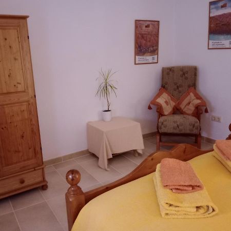 Casa En La Plaza, Hinojares - Ideal For Exploring The Area Eksteriør billede