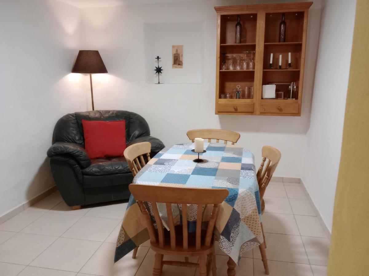 Casa En La Plaza, Hinojares - Ideal For Exploring The Area Eksteriør billede