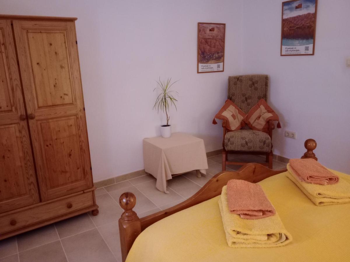 Casa En La Plaza, Hinojares - Ideal For Exploring The Area Eksteriør billede
